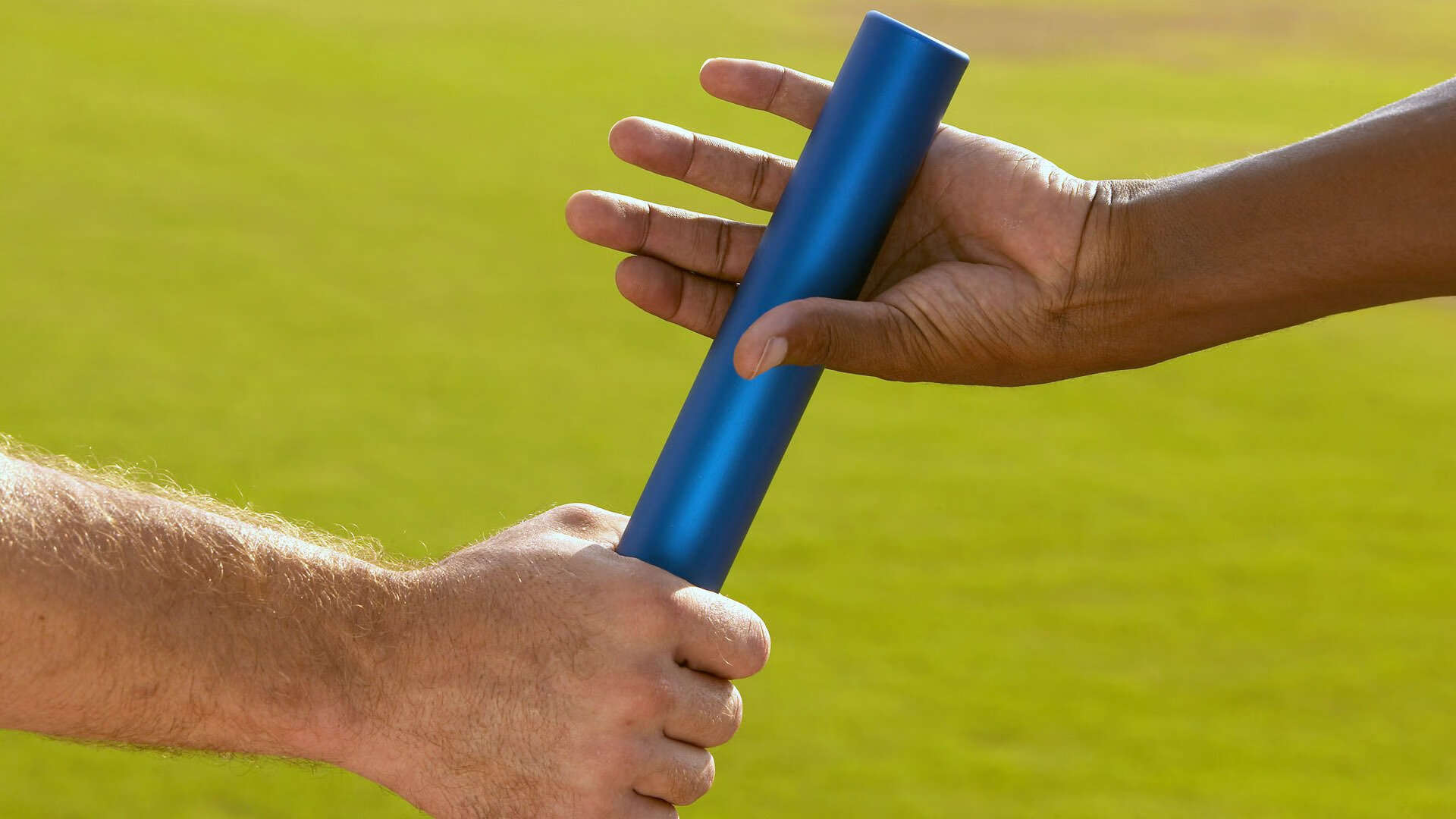 AYX GAMING-“天气变化：暴雨雪雹中的激烈战火”，暴雨冰雹天气危害